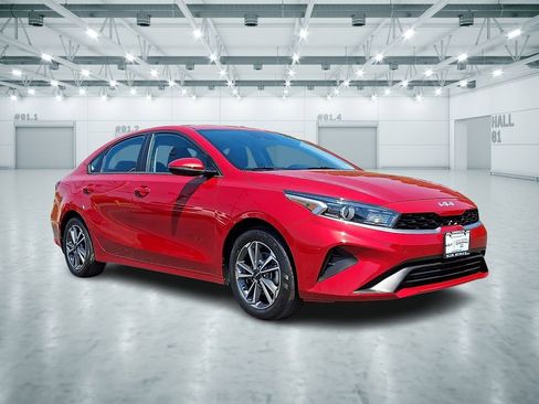 Certified 2023 Kia Forte LXS w/ LXS Technology Package FWD image 1