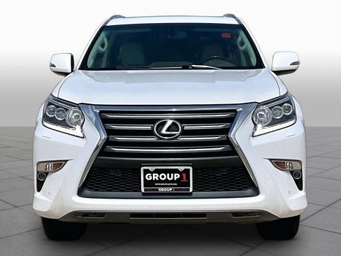 Used 2018 Lexus GX 460 Luxury w/ Preferred Accessory Package AWD/4WD image 4