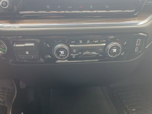 Used 2024 Chevrolet Silverado 2500 LT image 18