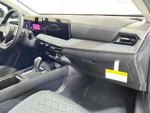 Certified 2026 Nissan Kicks SV FWD image 22
