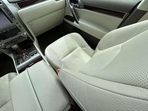 Used 2017 Lexus GX 460 Premium w/ Premium Package AWD/4WD image 15
