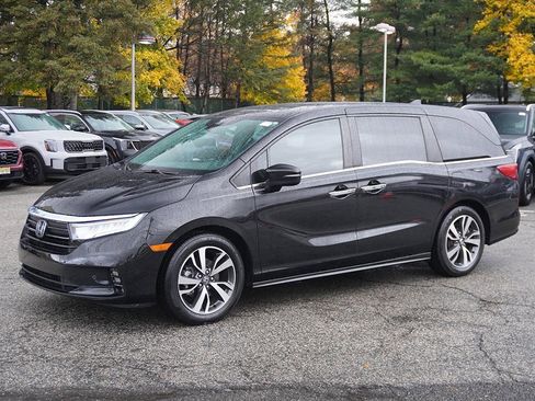 Used 2023 Honda Odyssey Touring image 12