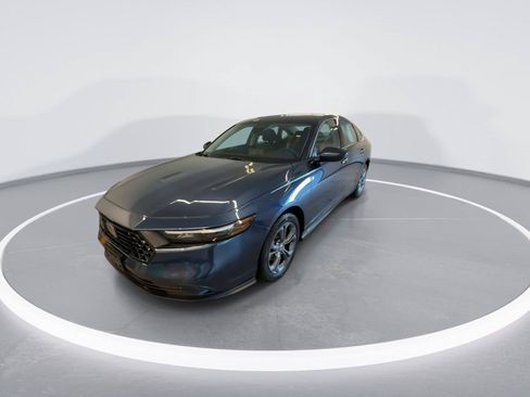 Used 2023 Honda Accord EX image 2