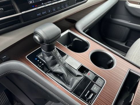 Used 2021 Toyota Sienna LE image 14