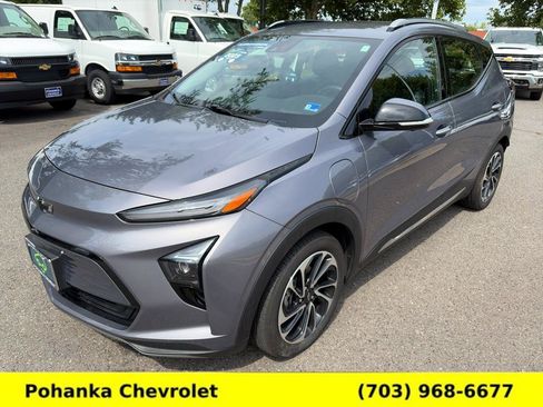 Certified 2023 Chevrolet Bolt EUV Premier FWD image 3