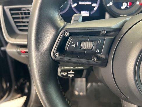 Used 2021 Porsche 911 Carrera image 37