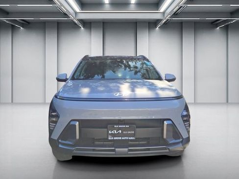 Used 2024 Hyundai Kona Limited FWD image 2