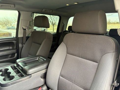 Used 2018 Chevrolet Silverado 1500 LT w/ All Star Edition image 22