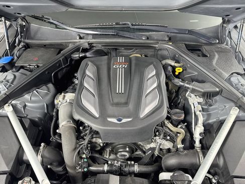 Used 2020 Genesis G90 3.3T Premium RWD image 40