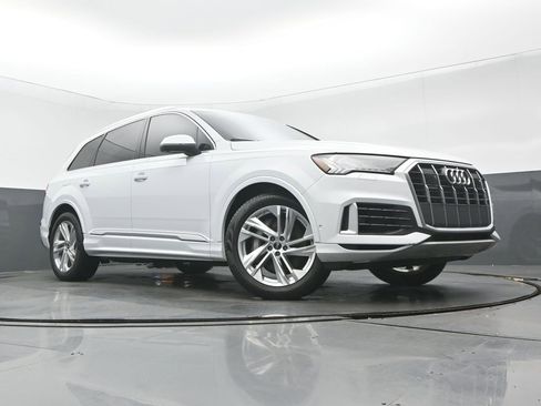 Used 2023 Audi Q7 3.0T Prestige w/ Prestige Package image 29