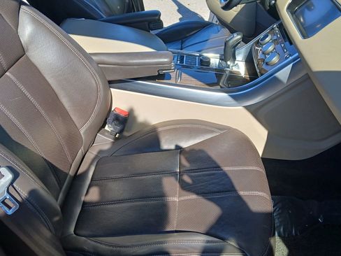 Used 2017 Land Rover Range Rover Sport HSE image 23