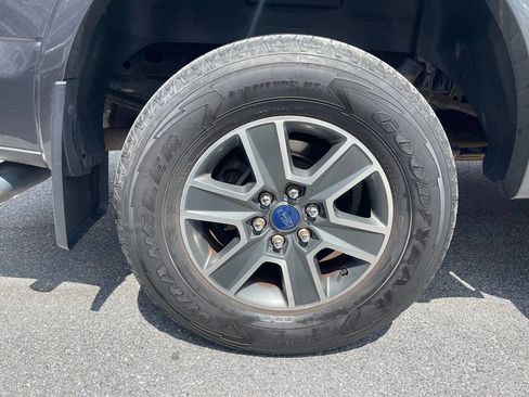 Used 2016 Ford F150 XLT w/ Equipment Group 302A Luxury image 11