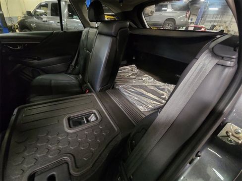 Used 2020 Subaru Outback Limited w/ Popular Package #2 image 35
