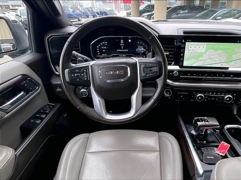 Used 2022 GMC Sierra 1500 SLT w/ SLT Premium Plus Package image 17