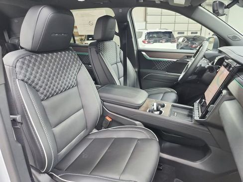 New 2026 GMC Acadia Denali w/ Super Cruise Package FWD image 42