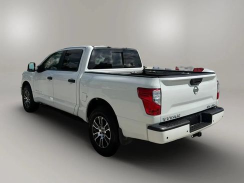 Used 2023 Nissan Titan SV w/ SV Convenience Package AWD/4WD image 5