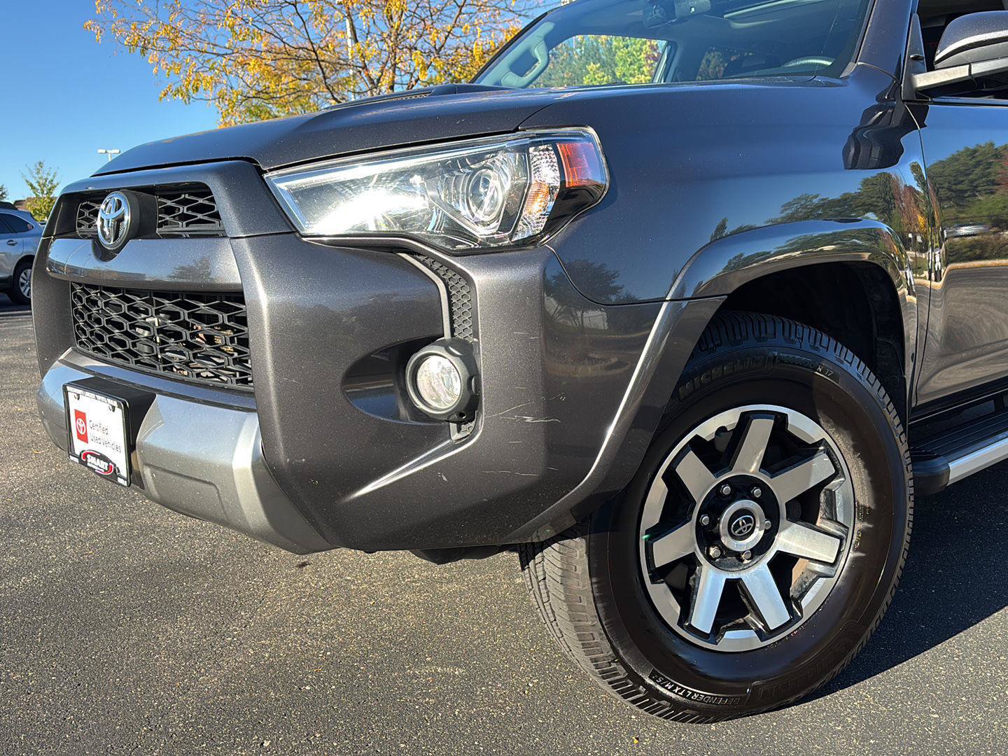 Used 2018 Toyota 4Runner TRD Off-Road Premium AWD/4WD image 5