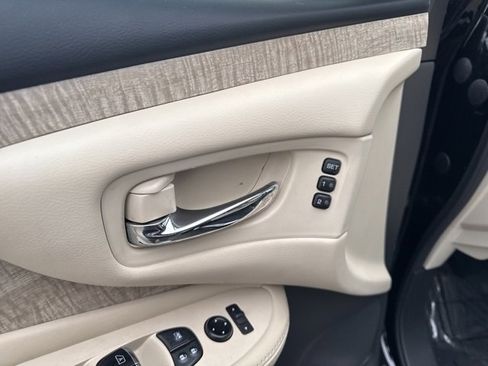 Used 2023 Nissan Murano SL image 15