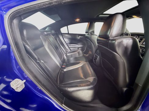 Used 2022 Dodge Charger SXT w/ Leather Interior Group image 27