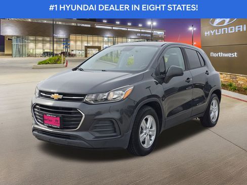 Used 2020 Chevrolet Trax LS w/ Tint and Cruise Package image 2