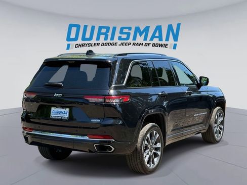 Used 2023 Jeep Grand Cherokee Overland w/ Luxury Tech Group IV AWD/4WD image 2