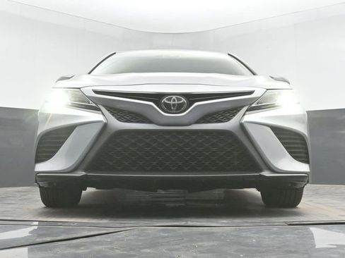 Used 2020 Toyota Camry SE FWD image 40