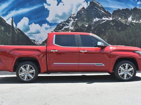 Used 2024 Toyota Tundra Capstone AWD/4WD image 2