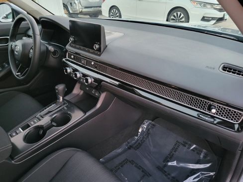 Used 2023 Honda Civic EX image 19
