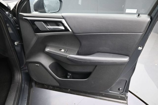 Used 2025 Mitsubishi Outlander SE FWD image 29