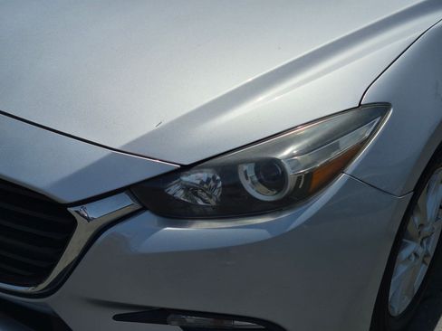 Used 2018 MAZDA MAZDA3 Sport w/ Preferred Equipment Package FWD image 11