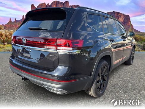 New 2026 Volkswagen Atlas SE image 7