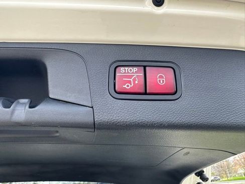 Used 2022 Mercedes-Benz GLC 300 4MATIC image 43