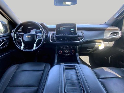 Used 2023 Chevrolet Suburban LT RWD image 15