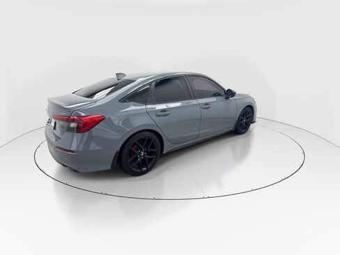 Used 2022 Honda Civic Sport image 8