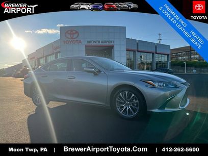 Used 2021 Lexus ES 300h w/ Premium Package