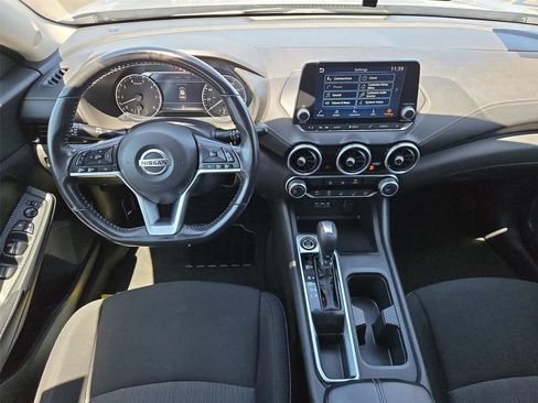 Used 2022 Nissan Sentra SV FWD image 12