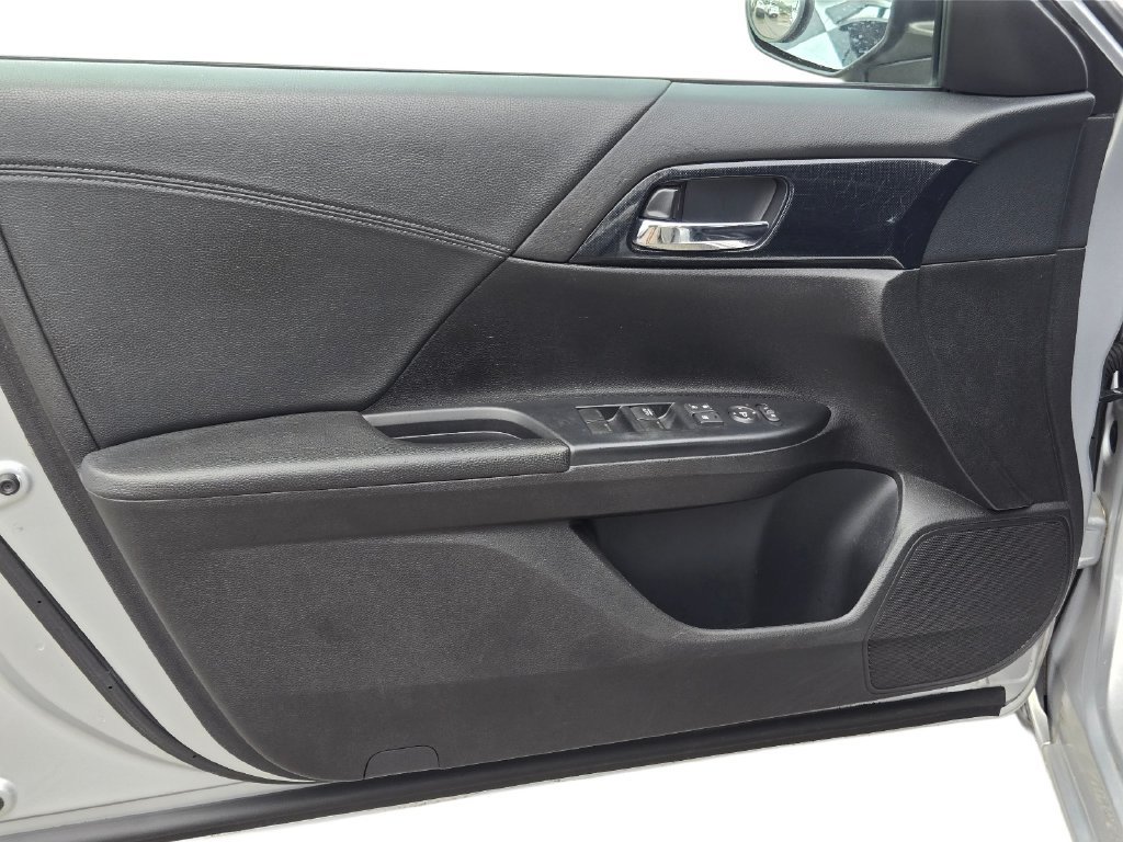 Used 2013 Honda Accord Sport image 14