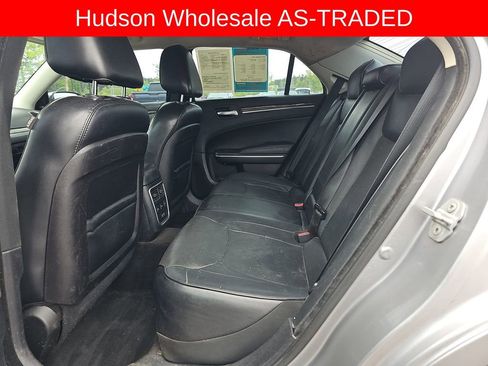 Used 2015 Chrysler 300 C RWD image 16