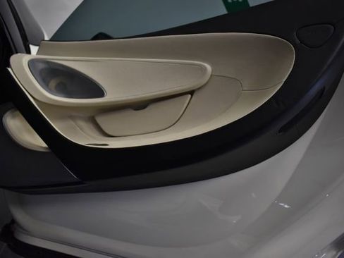 Used 2020 McLaren GT image 19