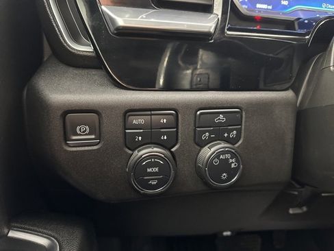 Used 2023 Chevrolet Silverado 1500 LT w/ Z71 Off-Road Package image 25