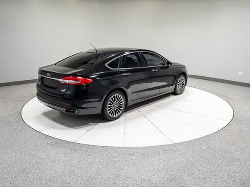 Used 2017 Ford Fusion SE w/ Fusion SE Technology Package AWD/4WD image 26