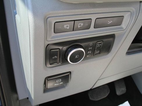 Used 2022 Ford F150 XLT w/ Equipment Group 302A High AWD/4WD image 52