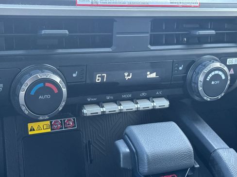 Certified 2025 Toyota Tacoma TRD Sport w/ TRD Sport Upgrade Package image 22