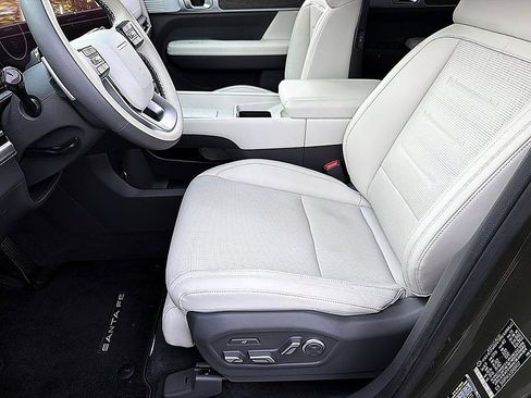 Certified 2025 Hyundai Santa Fe Calligraphy FWD image 11
