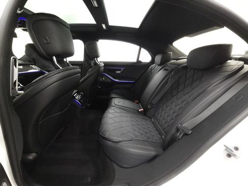 Used 2023 Mercedes-Benz S 580 4MATIC Sedan w/ AMG Line image 29