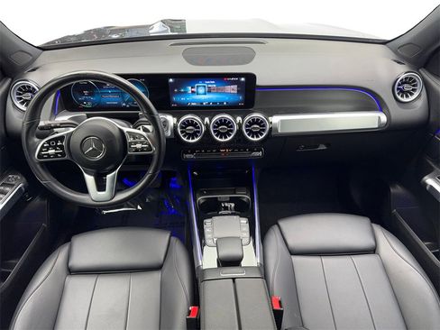 Used 2023 Mercedes-Benz EQB 300 4MATIC image 49