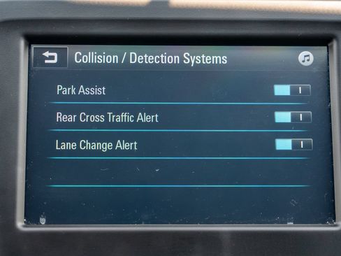 Used 2018 Chevrolet Equinox LT AWD/4WD image 19