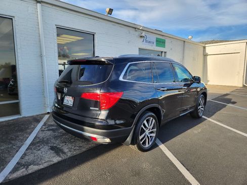 Used 2016 Honda Pilot Touring image 5