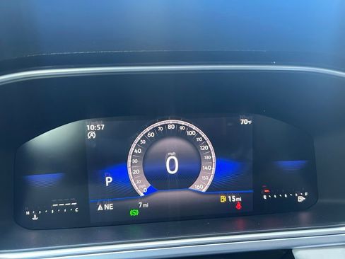 New 2026 Volkswagen Taos SE image 25