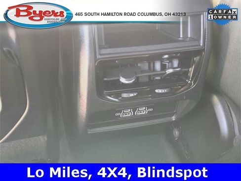 Used 2024 Jeep Grand Cherokee Laredo image 32
